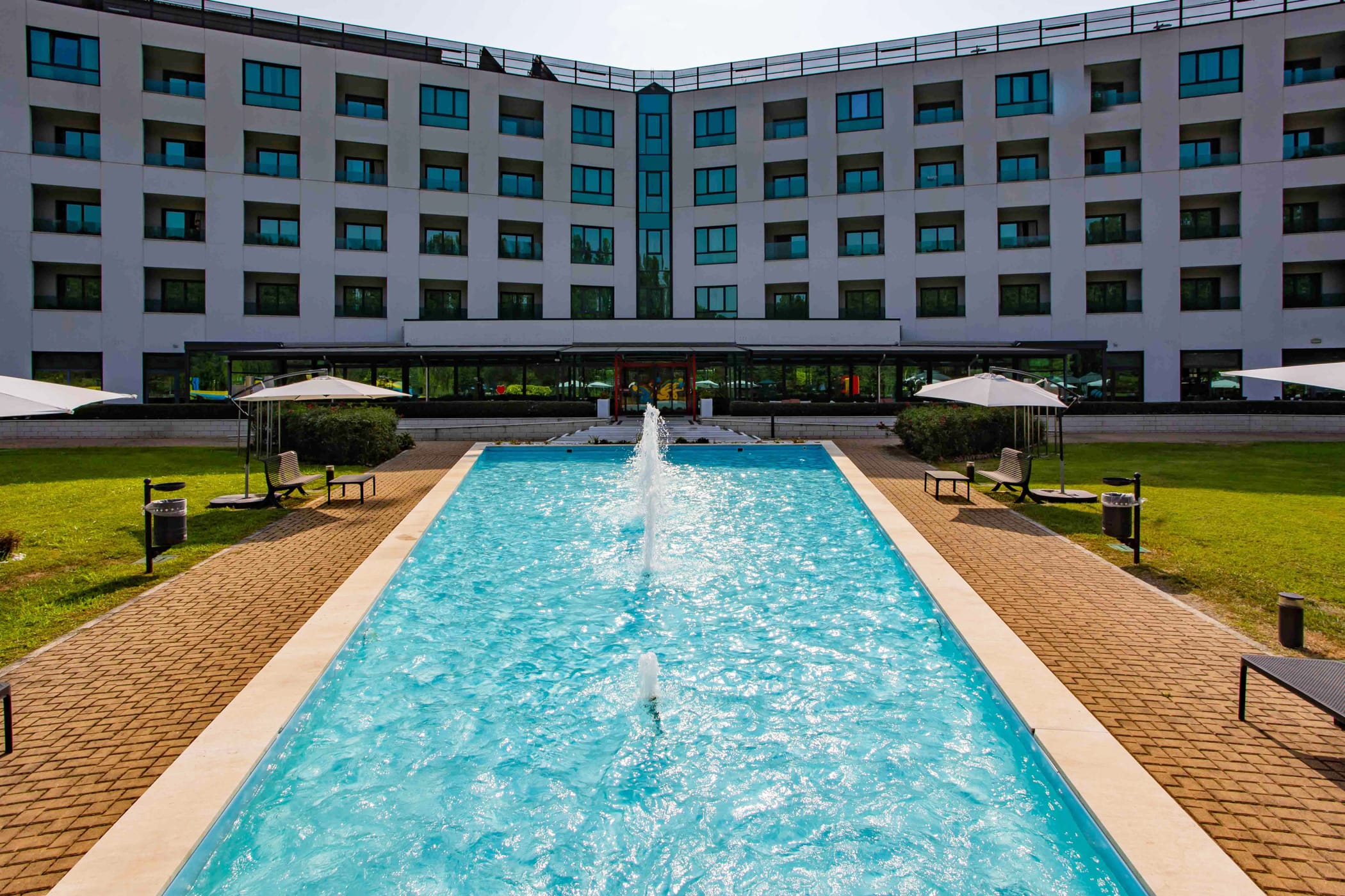 An settala esterniparcopiscina 15 an hotels - milano business hotels di design a milano - an hotels