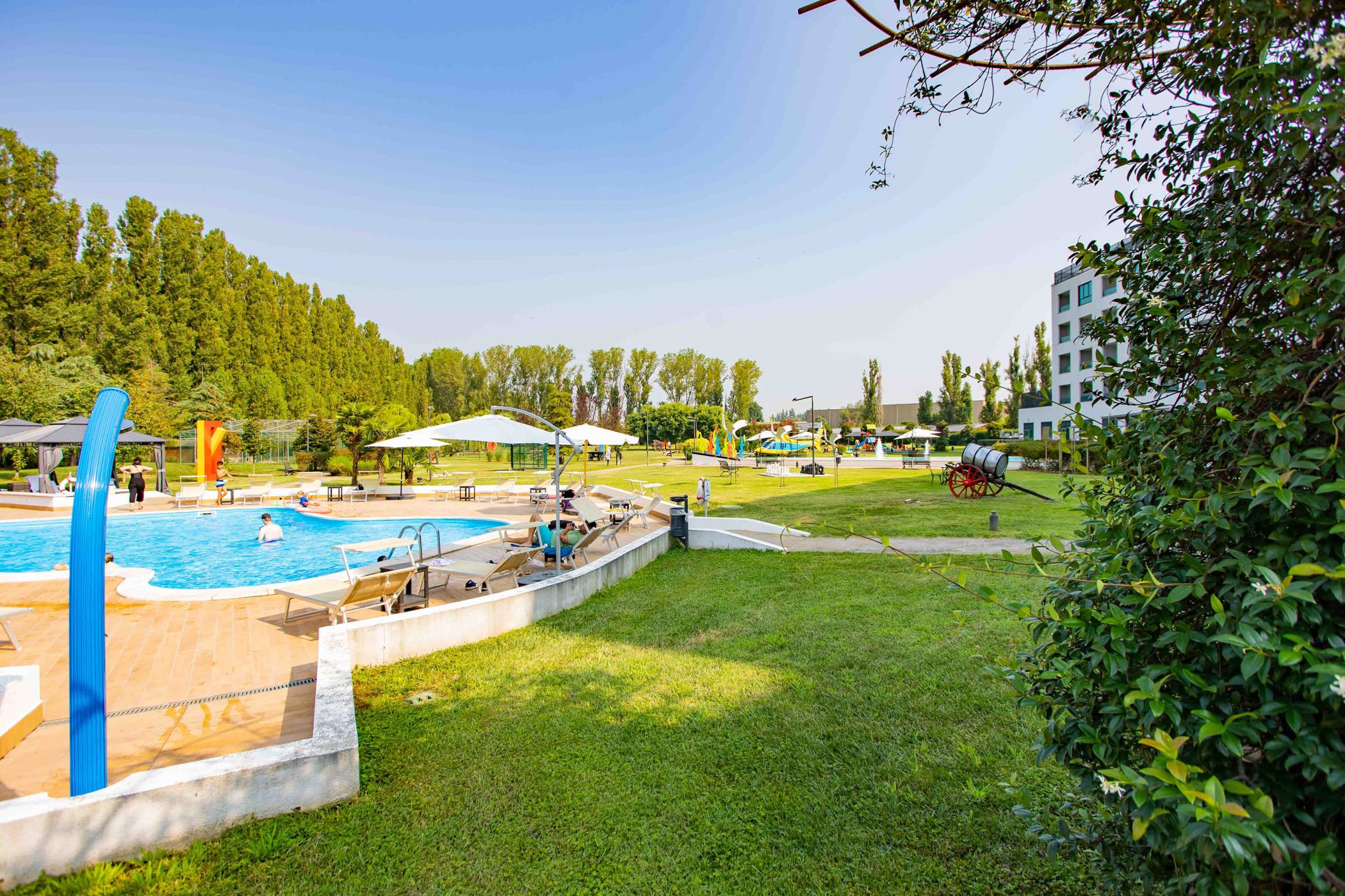 An settala esterniparcopiscina 21 an hotels - milano business hotels di design a milano - an hotels