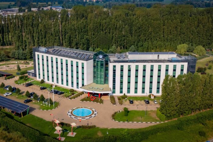 An settala esterniparcopiscina 37 an hotels - milano business hotels di design a milano - an hotels